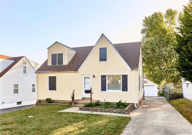 Photo 1 of Single family home for sale at 2022 Wismer Ave, Saint Louis, MO 63114 | MLS# MIS26068347 | Listing updated on 2026-10-28