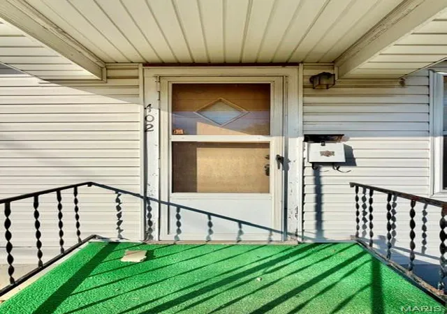 Photo 3 of Single family home for sale at 402 W Hunt St, Salem, MO 65560 | MLS# MIS26068366 | Listing updated on 2026-10-26