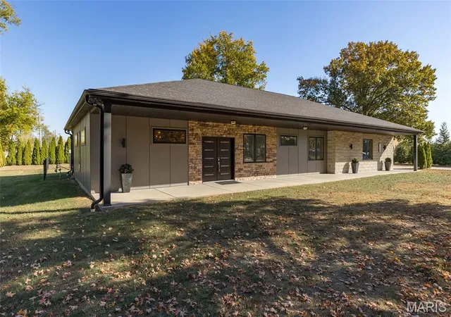 Photo 3 of Single family home for sale at 208 N State St, Desloge, MO 63601 | MLS# MIS26068381 | Listing updated on 2026-10-29