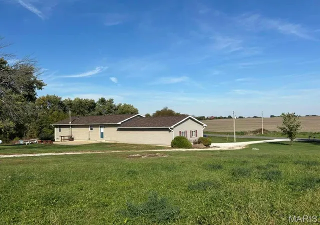 Photo 2 of Single family home for sale at 2310 Hwy D, Philadelphia, MO 63463 | MLS# MIS26068391 | Listing updated on 2026-10-27