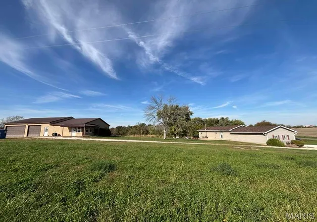 Photo 4 of Single family home for sale at 2310 Hwy D, Philadelphia, MO 63463 | MLS# MIS26068391 | Listing updated on 2026-10-27