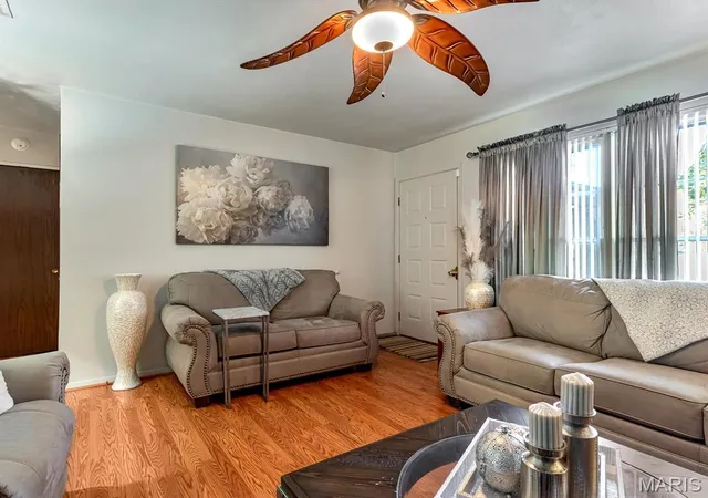 Photo 4 of Multi family home for sale at 2402 College Ave, Belleville, IL 62221 | MLS# MIS26068395 | Listing updated on 2026-10-29