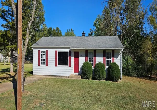 Photo 1 of Single family home for sale at 614 Westwood Dr, Ironton, MO 63650 | MLS# MIS26068398 | Listing updated on 2026-10-28