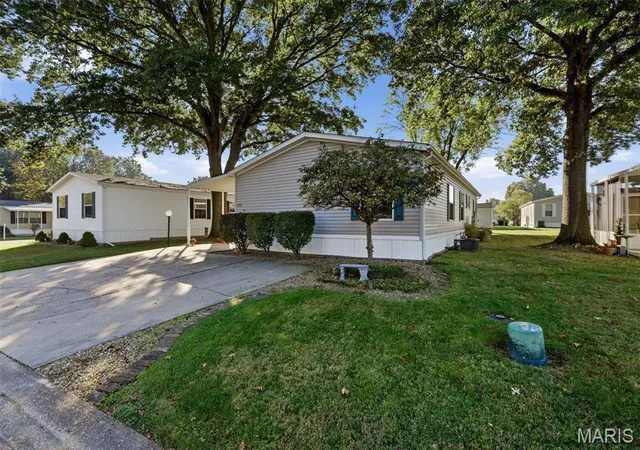 Photo 2 of Manufactured home for sale at 116 Andrew Dr, Swansea, IL 62226 | MLS# MIS26068403 | Listing updated on 2026-10-27