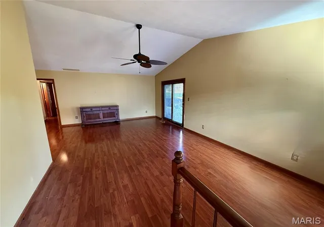Photo 4 of House for sale at 313 Hickory Bnd, Belleville, IL 62223 | MLS# MIS26068410 | Listing updated on 2026-10-29