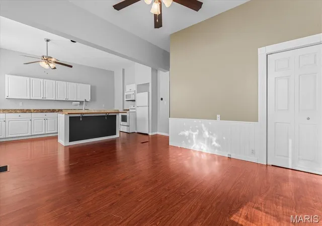 Photo 4 of Single family home for sale at 21 S 13th Street, Belleville, IL 62220 | MLS# MIS26068426 | Listing updated on 2026-10-30