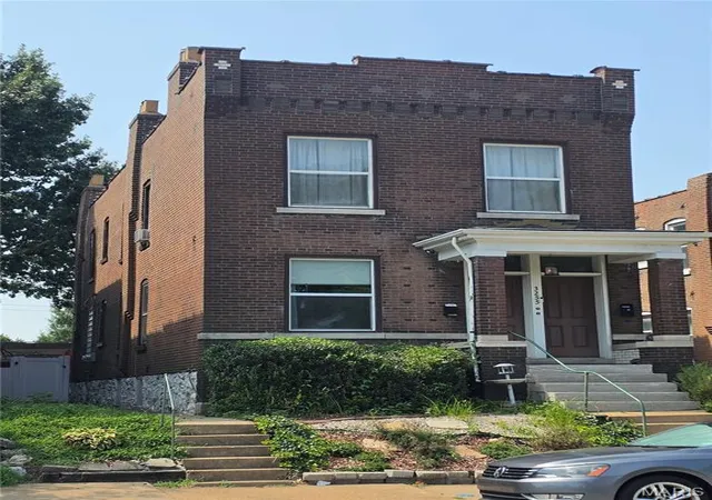 Photo 1 of Townhouse for sale at 3255 Morganford Rd, Saint Louis, MO 63116 | MLS# MIS26068490 | Listing updated on 2026-10-27