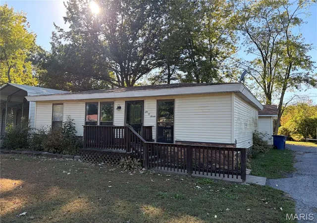 Photo 1 of Single family home for sale at 607 N James St, Sparta, IL 62286 | MLS# MIS26068496 | Listing updated on 2026-10-28