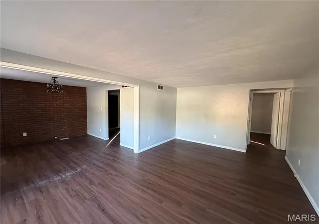 Photo 2 of Single family home for sale at 607 N James St, Sparta, IL 62286 | MLS# MIS26068496 | Listing updated on 2026-10-28