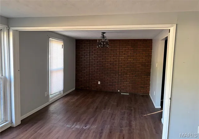 Photo 3 of Single family home for sale at 607 N James St, Sparta, IL 62286 | MLS# MIS26068496 | Listing updated on 2026-10-28