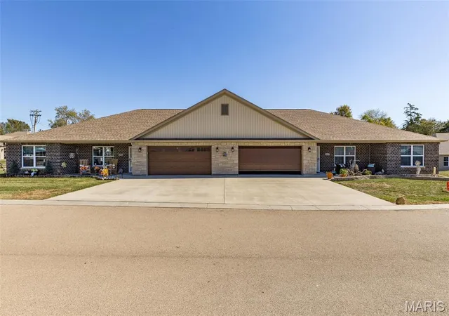 Photo 3 of House for sale at 551 Windsor Ln, Farmington, MO 63640 | MLS# MIS26068502 | Listing updated on 2026-10-28