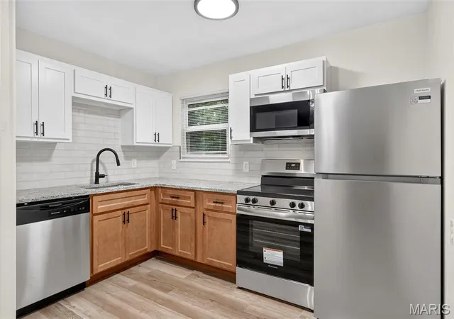 Photo 1 of Single family home for sale at 680 Jamaica Pl, Florissant, MO 63033 | MLS# MIS26068514 | Listing updated on 2026-10-28