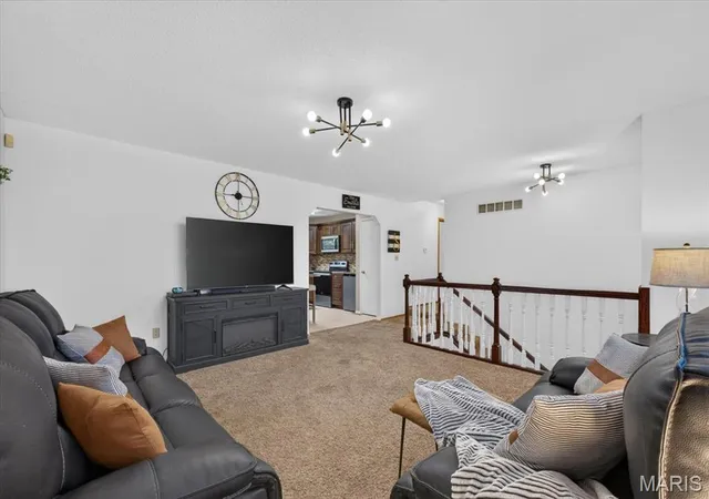 Photo 4 of Single family home for sale at 1264 Ridgewood Ct, Collinsville, IL 62234 | MLS# MIS26068517 | Listing updated on 2026-10-27