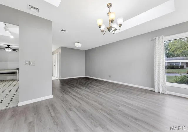 Photo 4 of Single family home for sale at 701 Chevron Dr, Saint Louis, MO 63125 | MLS# MIS26068518 | Listing updated on 2026-10-28