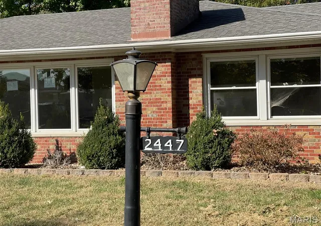 Photo 3 of Single family home for sale at 2447 Waterman Ave, Granite City, IL 62040 | MLS# MIS26068541 | Listing updated on 2026-10-27