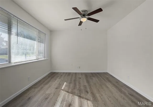 Photo 3 of Single family home for sale at 5673 Parchester Dr, Saint Louis, MO 63121 | MLS# MIS26068558 | Listing updated on 2026-10-27