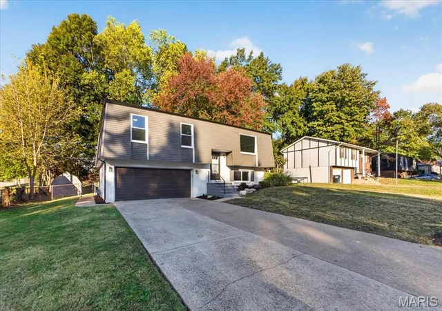 Photo 4 of Single family home for sale at 117 Las Olas Dr, Belleville, IL 62221 | MLS# MIS26068559 | Listing updated on 2026-10-26