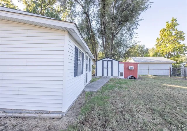 Photo 4 of Single family home for sale at 404 Main, Center, MO 63436 | MLS# MIS26068566 | Listing updated on 2026-10-26