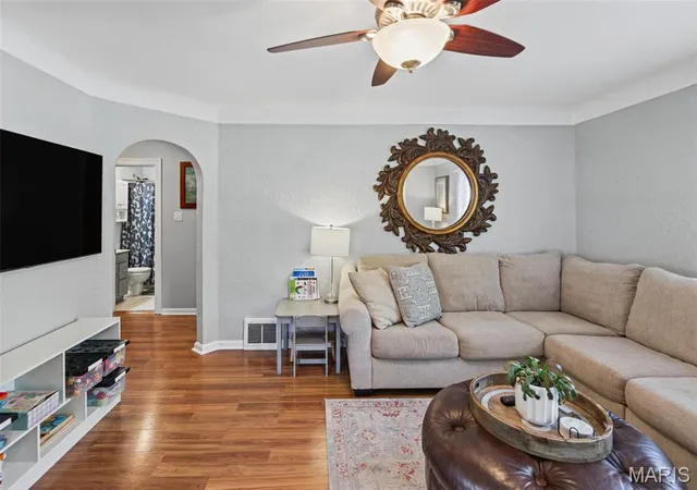 Photo 4 of Single family home for sale at 25 Woodland Dr, Collinsville, IL 62234 | MLS# MIS26068576 | Listing updated on 2026-10-30