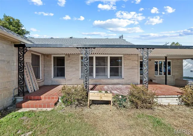 Photo 3 of Single family home for sale at 501 W Sturdivant St, Advance, MO 63730 | MLS# MIS26068599 | Listing updated on 2026-10-26