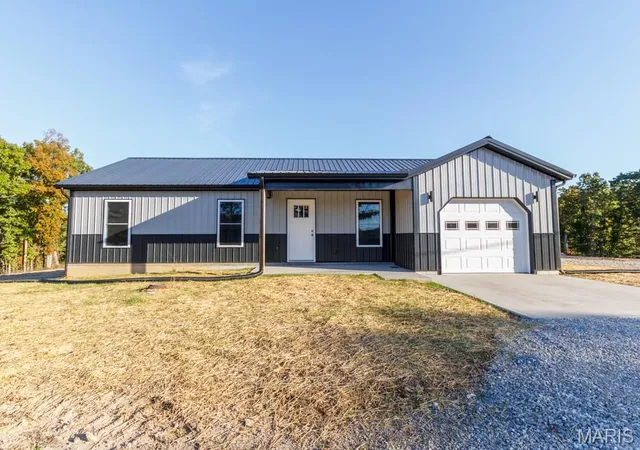 Single family home for sale at 15552 Top Dr, Saint Robert, MO 65584 | MLS# MIS26068618