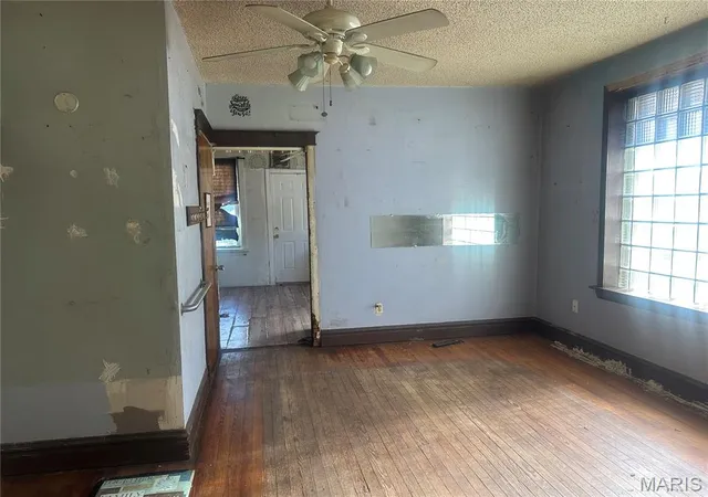 Photo 3 of Single family home for sale at 7410 S Grand Ave, Saint Louis, MO 63111 | MLS# MIS26068619 | Listing updated on 2026-10-26