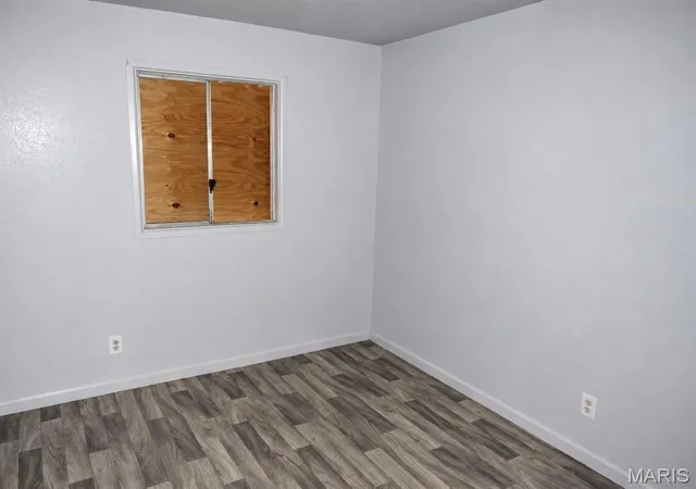 Photo 3 of Single family home for sale at 11 Saint Columba Dr, East Saint Louis, IL 62206 | MLS# MIS26068621 | Listing updated on 2026-10-27