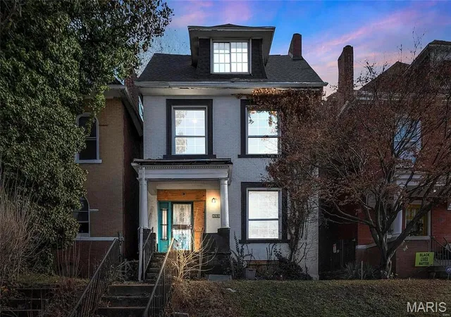 Photo 2 of Single family home for sale at 746 Aubert Ave, Saint Louis, MO 63108 | MLS# MIS26068625 | Listing updated on 2026-10-26