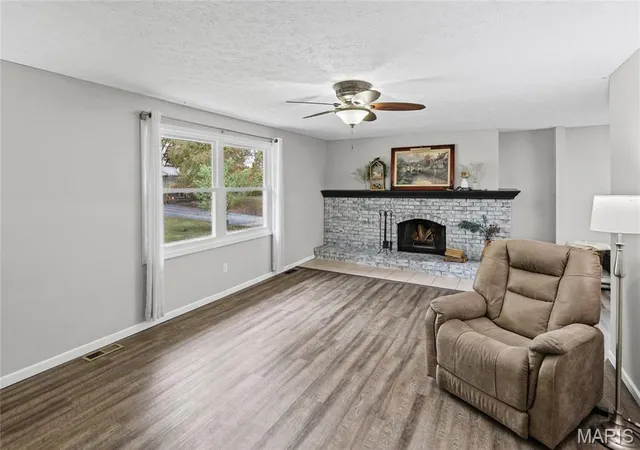 Photo 4 of Single family home for sale at 9043 Slemer Ln, Worden, IL 62097 | MLS# MIS26068630 | Listing updated on 2026-10-28