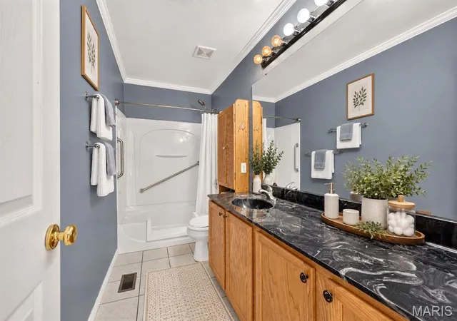 Photo 4 of Single family home for sale at 8 Alviston Ct, O Fallon, MO 63366 | MLS# MIS26068640 | Listing updated on 2026-10-28