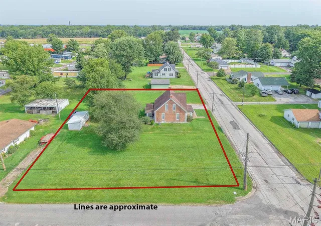 Photo 3 of Sale Pending at 511 S Chester St, Sparta, IL 62286 | MLS# MIS26068648 | Listing updated on 2026-10-28