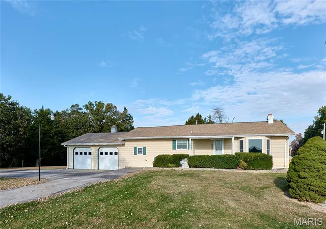 Photo 1 of Single family home for sale at 645 Quarry Rd, Silex, MO 63377 | MLS# MIS26068677 | Listing updated on 2026-10-30