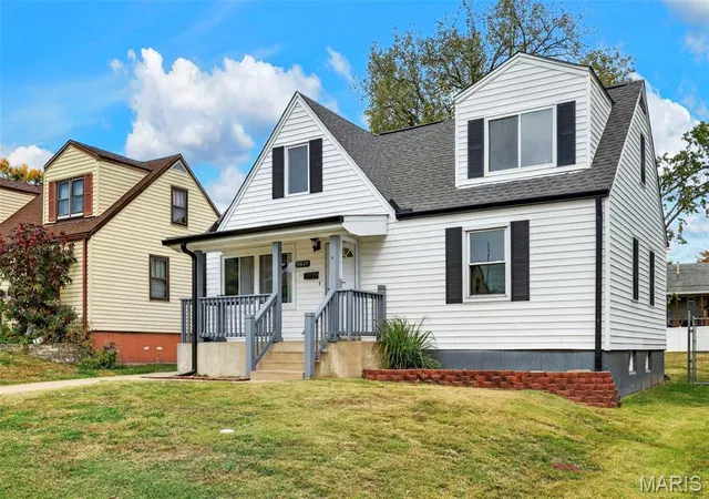 Photo 1 of Single family home for sale at 9819 Zykan Dr, Saint Louis, MO 63114 | MLS# MIS26068682 | Listing updated on 2026-10-31