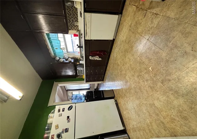 Photo 4 of Single family home for sale at 2007 Kingshighway, Hannibal, MO 63401 | MLS# MIS26068684 | Listing updated on 2026-10-26