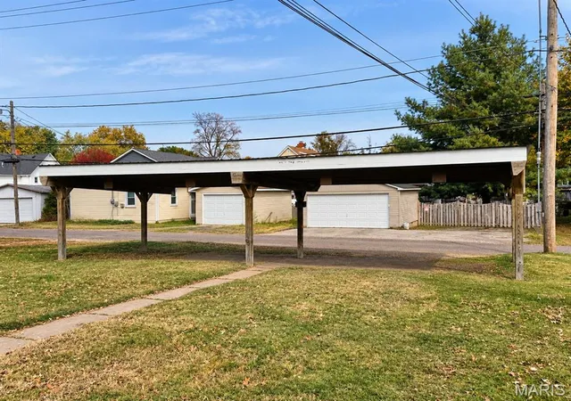 Photo 21 of Multi family home for sale at 1413 9th Street, Highland, IL 62249 | MLS# MIS26068695 | Listing updated on 2026-10-28