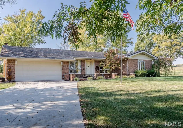 Photo 1 of Single family home for sale at 4855 S South Point Rd, Washington, MO 63090 | MLS# MIS26068699 | Listing updated on 2026-10-28