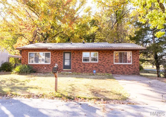 Photo 1 of Single family home for sale at 1321 North 16th St, Murphysboro, IL 62966 | MLS# MIS26068701 | Listing updated on 2026-10-29