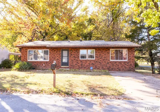 Photo 1 of Single family home for sale at 1321 North 16th St, Murphysboro, IL 62966 | MLS# MIS26068701 | Listing updated on 2026-10-29