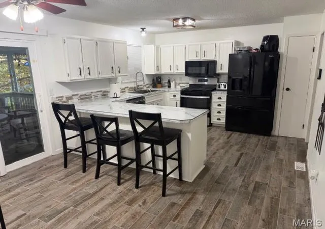 Photo 1 of Single family home for sale at 1028 Lanawood Ct, Florissant, MO 63031 | MLS# MIS26068713 | Listing updated on 2026-10-27