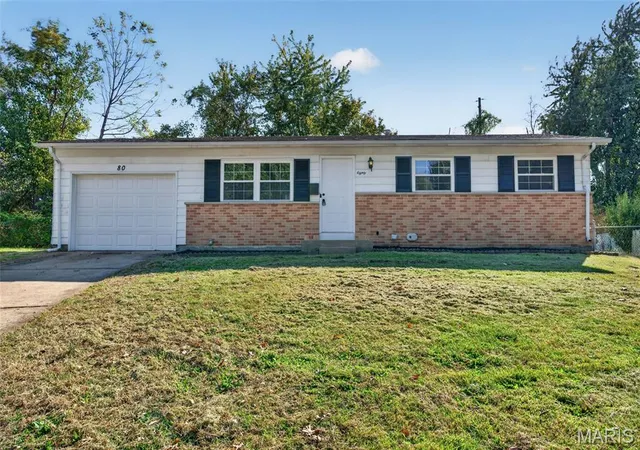 Photo 1 of Single family home for sale at 80 Ville Teresa Ct, Hazelwood, MO 63042 | MLS# MIS26068719 | Listing updated on 2026-10-29