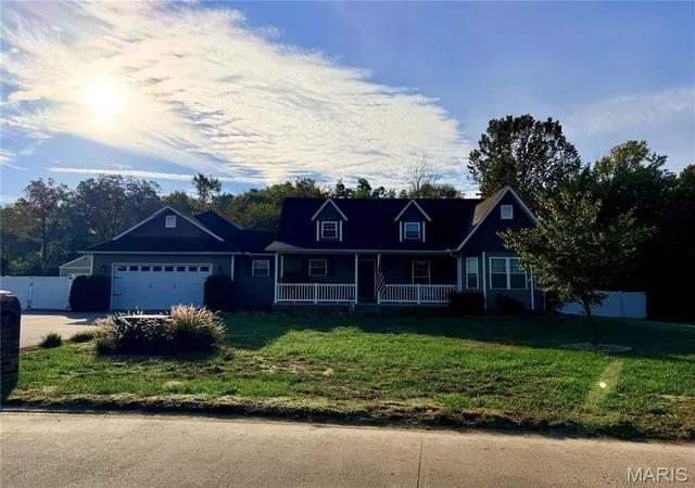 Single family home for sale at 105 Parkview Dr, Scott City, MO 63780 | MLS# MIS26068743
