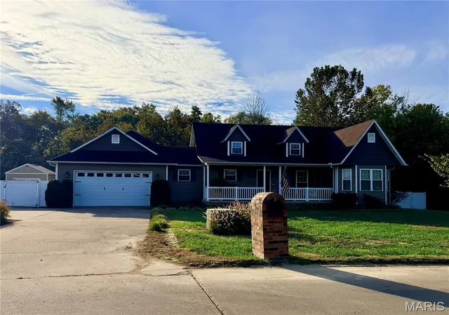 Photo 1 of Single family home for sale at 105 Parkview Dr, Scott City, MO 63780 | MLS# MIS26068743 | Listing updated on 2026-10-28