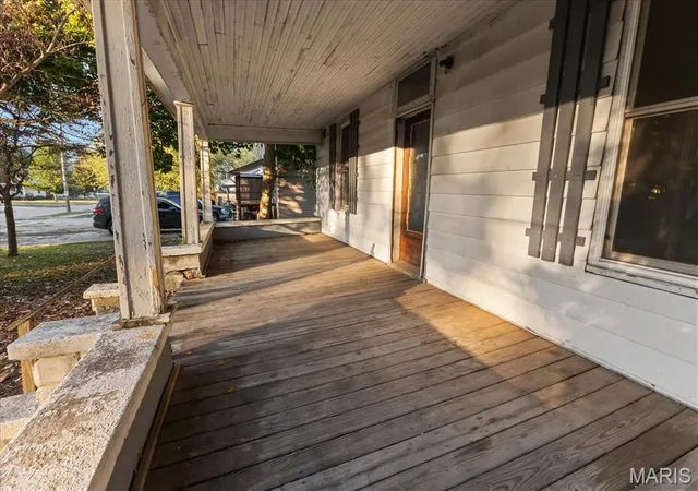 Photo 3 of Single family home for sale at 360 N Vine St, Du Quoin, IL 62832 | MLS# MIS26068747 | Listing updated on 2026-10-28