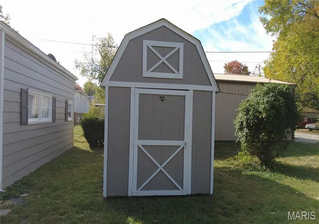 Photo 19 of Single family home for sale at 831 E 5th Street, Centralia, IL 62801 | MLS# MIS26068748 | Listing updated on 2026-10-27