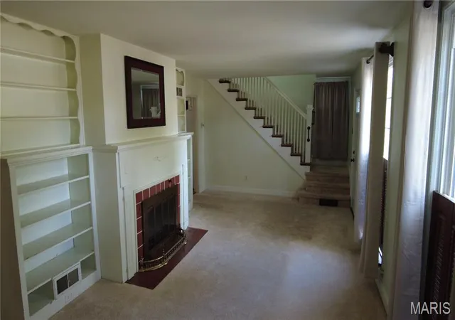 Photo 4 of Single family home for sale at 831 E 5th Street, Centralia, IL 62801 | MLS# MIS26068748 | Listing updated on 2026-10-27