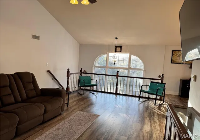 Photo 4 of Single family home for sale at 407 S Reserve, Rosebud, MO 63091 | MLS# MIS26068751 | Listing updated on 2026-10-28