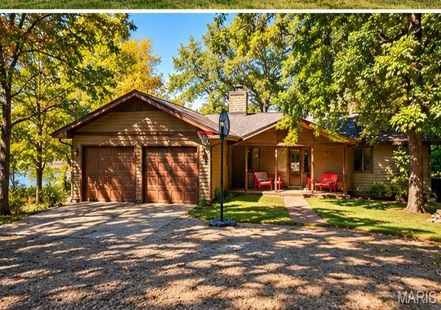 Single family home for sale at 3501 State Rd H, Fulton, MO 65251 | MLS# MIS26068758