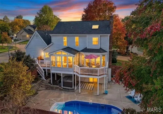 Photo 1 of Single family home for sale at 10 Wagonspring Ct, Saint Charles, MO 63303 | MLS# MIS26068789 | Listing updated on 2026-10-30