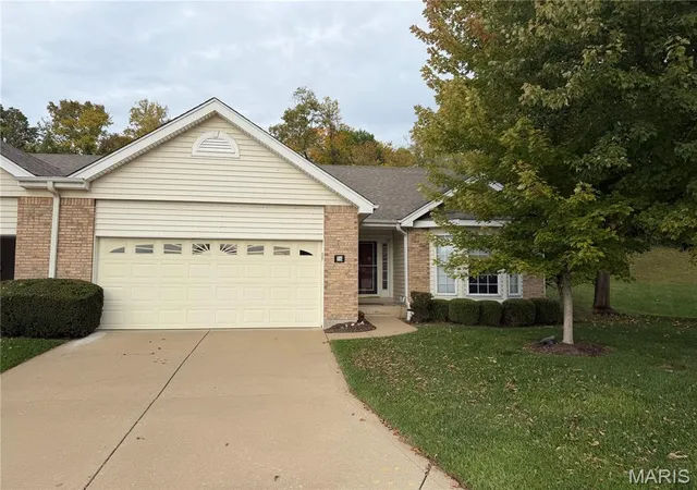Photo 1 of Single family home for sale at 36 N Trumbull Cir #36B, Saint Charles, MO 63301 | MLS# MIS26068806 | Listing updated on 2026-10-29