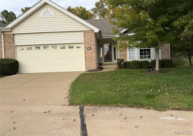Photo 2 of House for sale at 36 N Trumbull Cir #36B, Saint Charles, MO 63301 | MLS# MIS26068806 | Listing updated on 2026-10-29